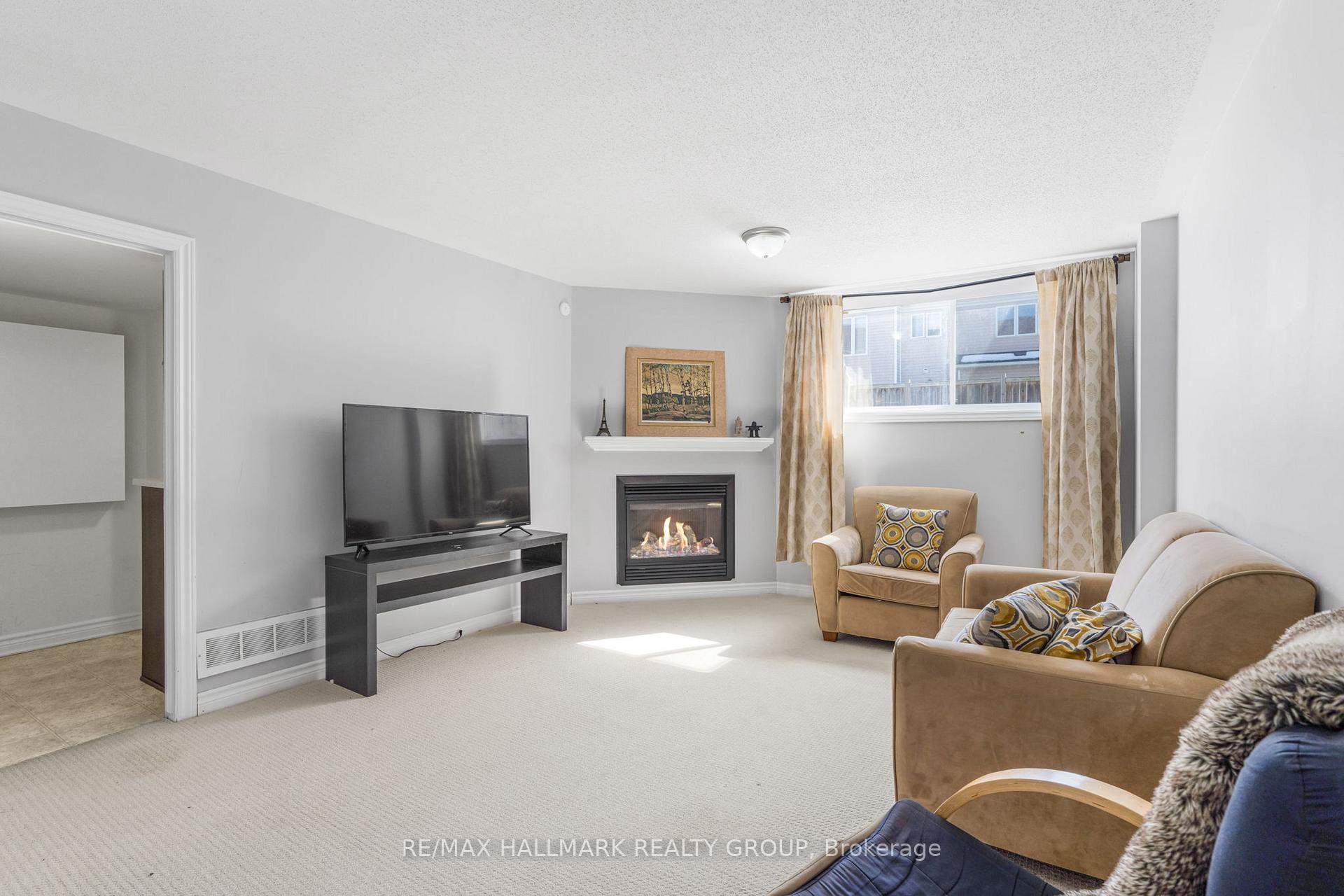 Photo 23 of 106 Garrity Crescent, Ottawa, Barrhaven - Strandherd — HOMEH