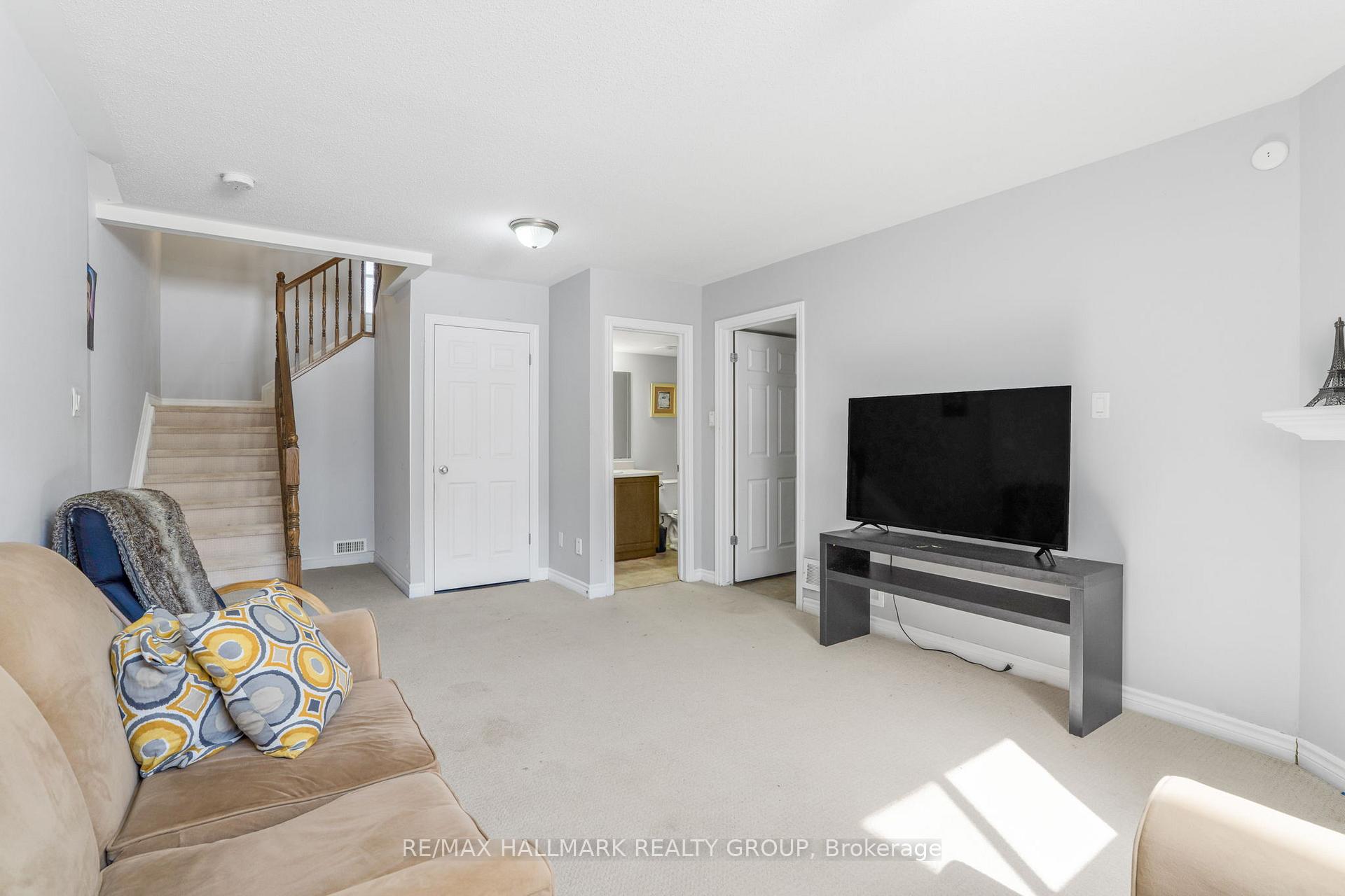 Photo 24 of 106 Garrity Crescent, Ottawa, Barrhaven - Strandherd — HOMEH