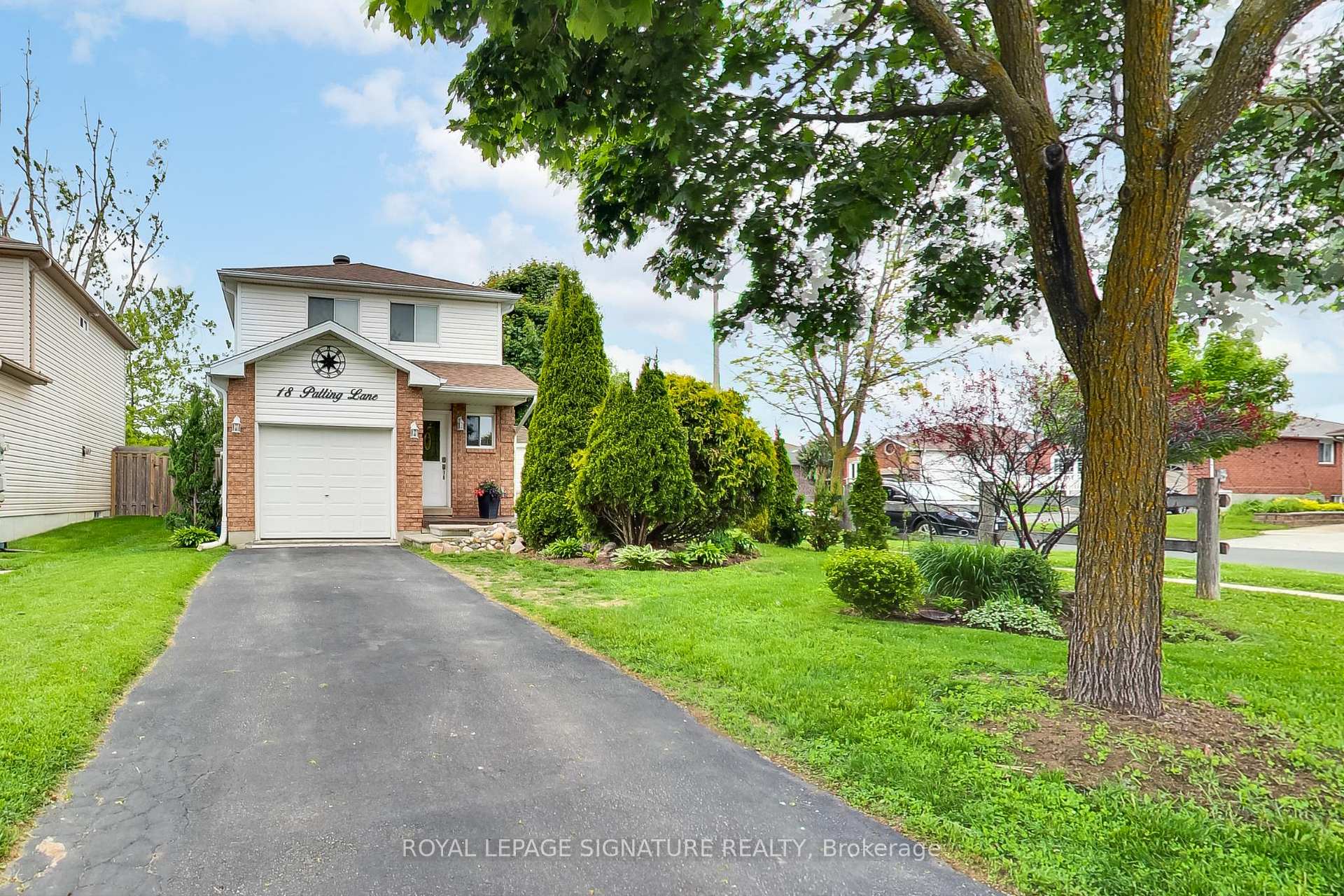 Photo 1 of 18 Palling Lane, Barrie, Grove East — HOMEH