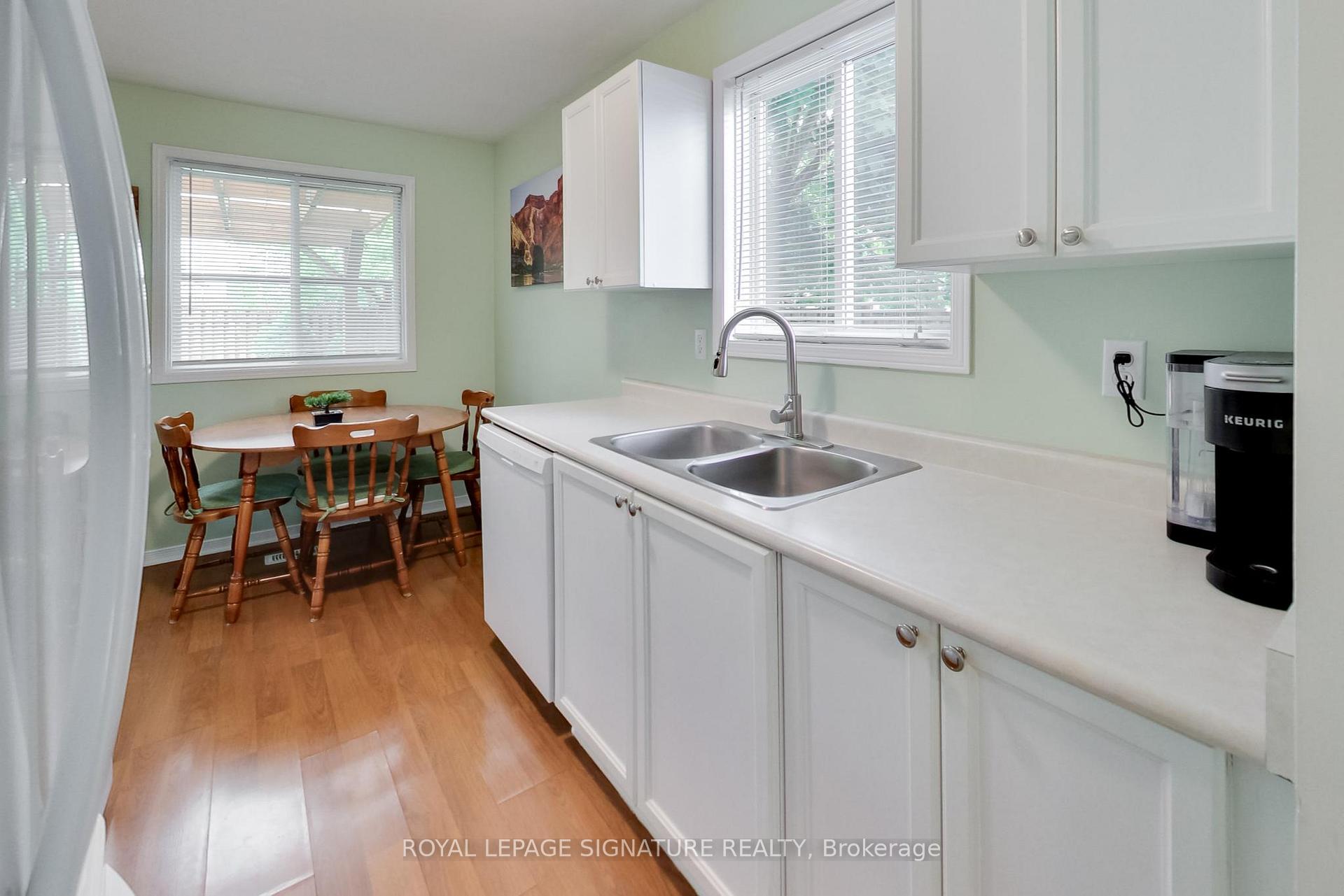 Photo 10 of 18 Palling Lane, Barrie, Grove East — HOMEH