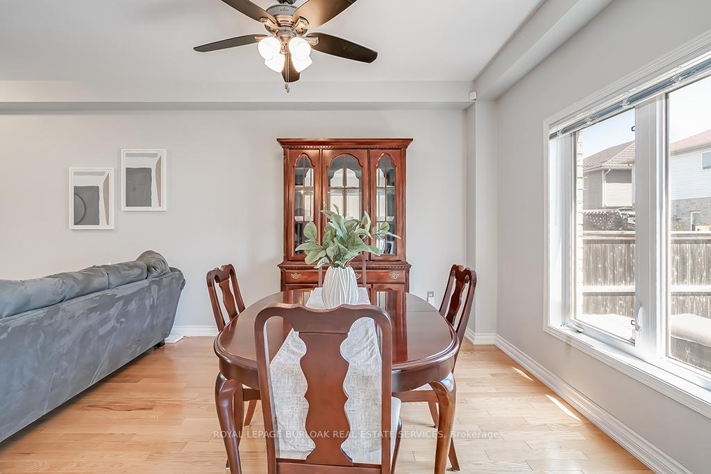 Photo 8 of 31 Tidemore Heights, Hamilton, Lakeshore — HOMEH