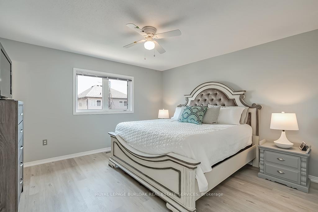 Photo 15 of 31 Tidemore Heights, Hamilton, Lakeshore — HOMEH