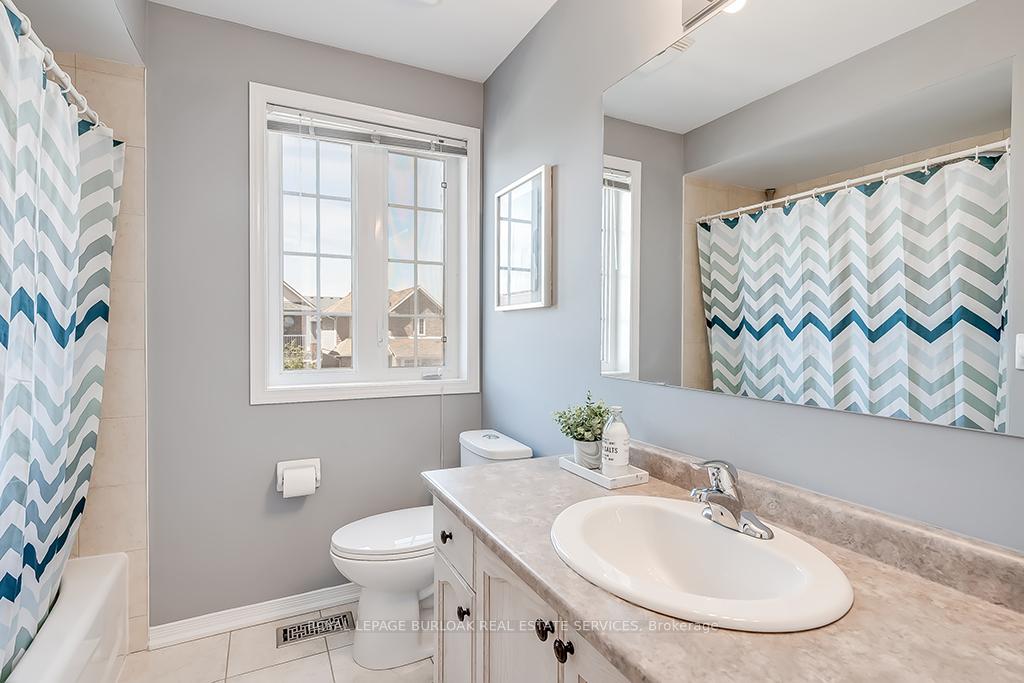 Photo 23 of 31 Tidemore Heights, Hamilton, Lakeshore — HOMEH