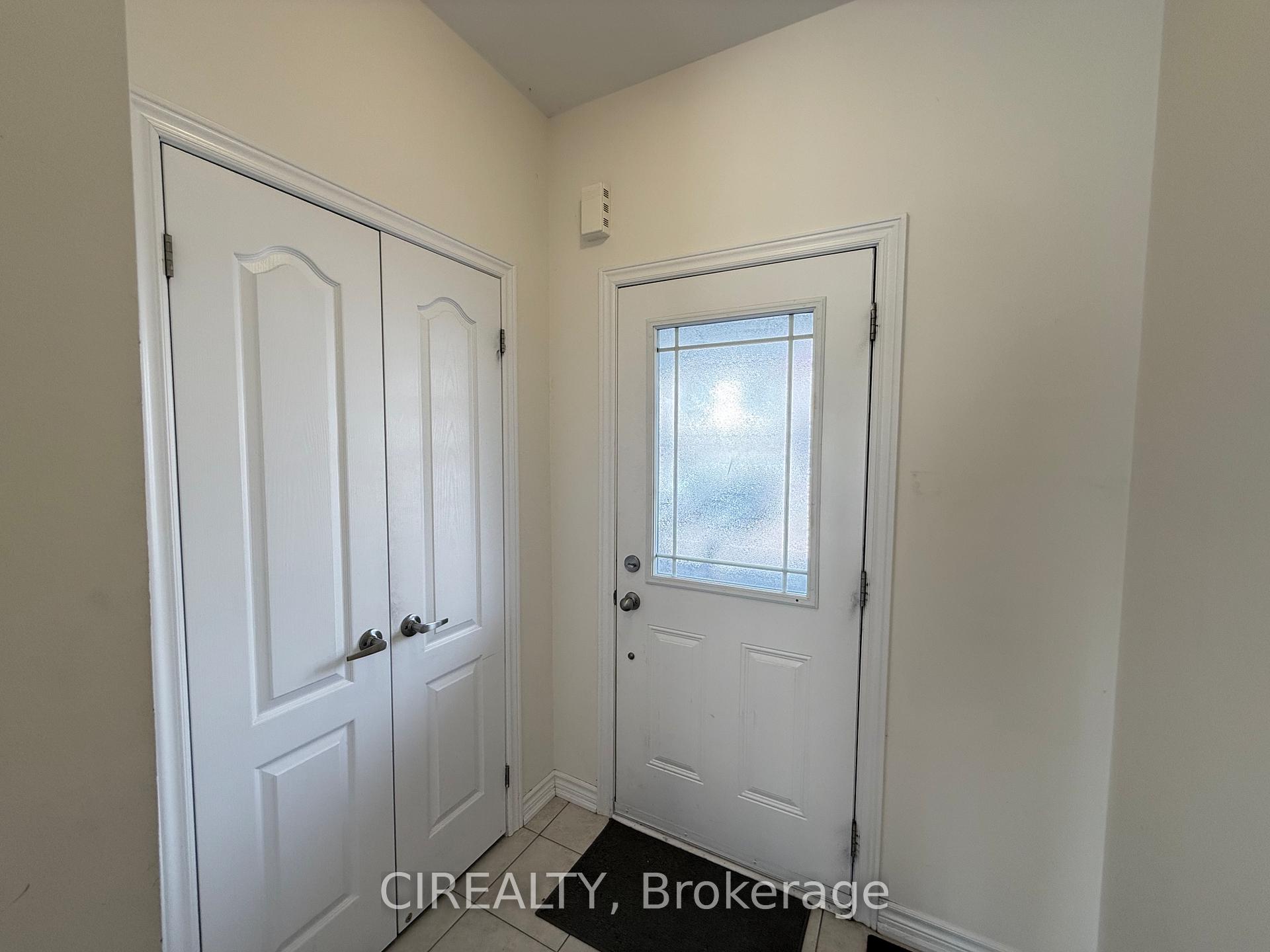 Photo 2 of 35 Deneb Street, Barrie, Ardagh — HOMEH