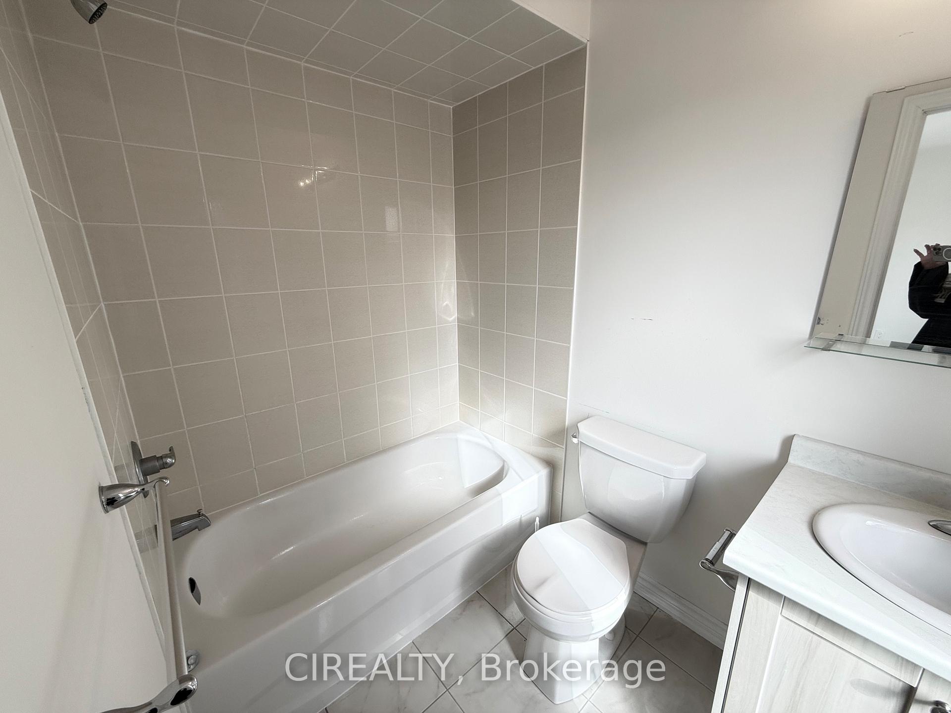 Photo 10 of 35 Deneb Street, Barrie, Ardagh — HOMEH