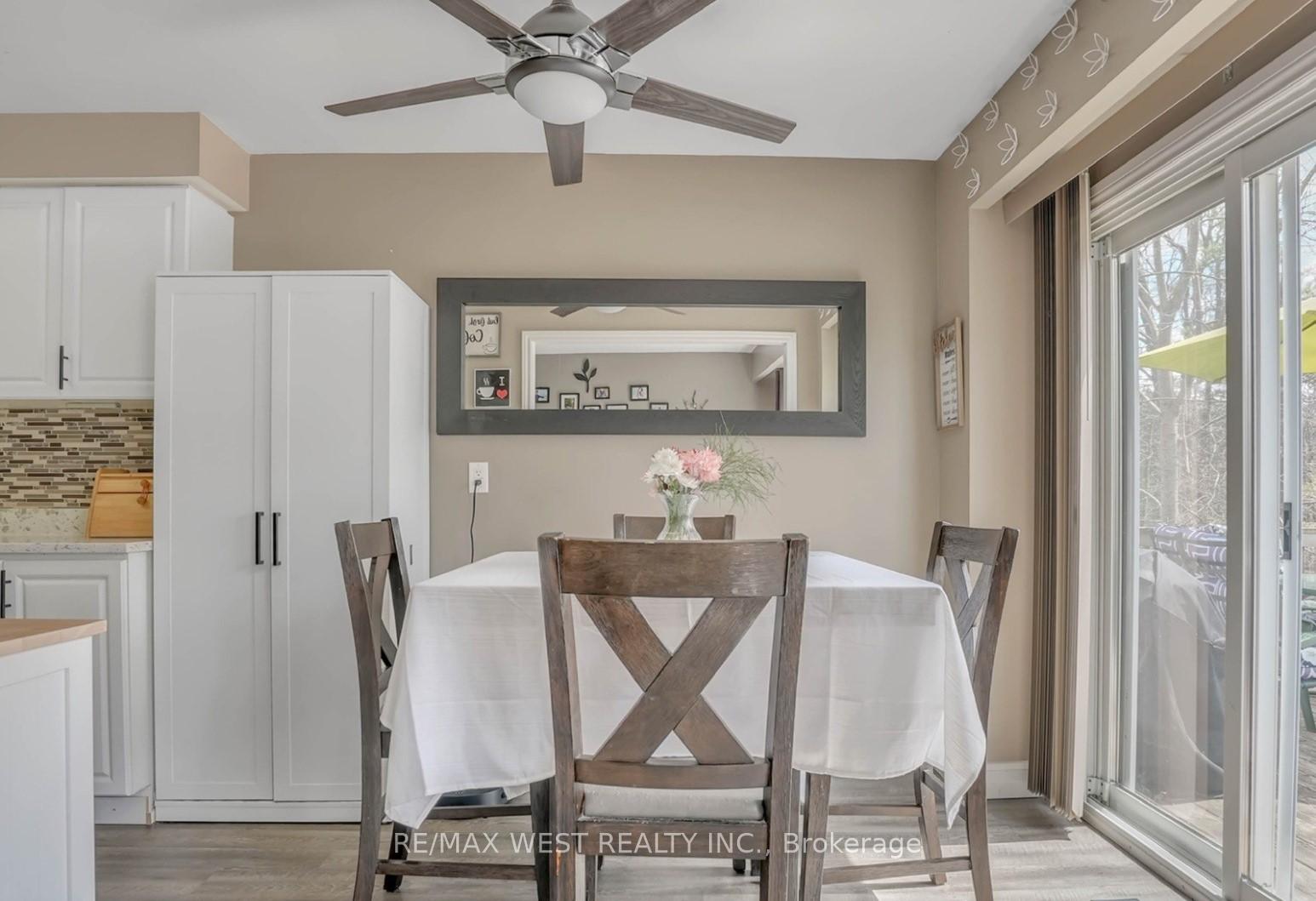 Photo 6 of 55 Burns Circle, Barrie, Letitia Heights — HOMEH