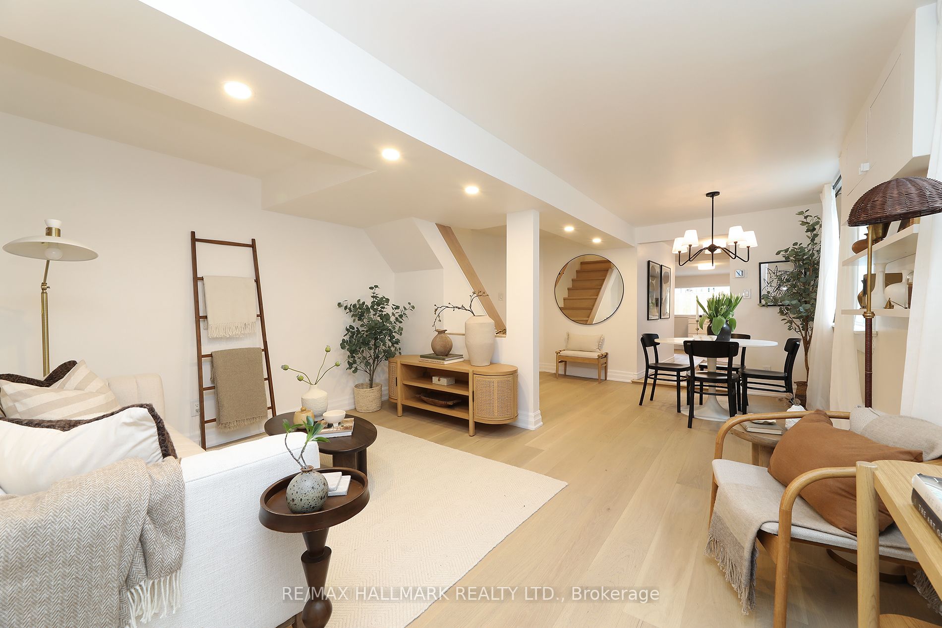 Photo 36 of 53 Craven Road, Toronto, Greenwood-Coxwell — HOMEH