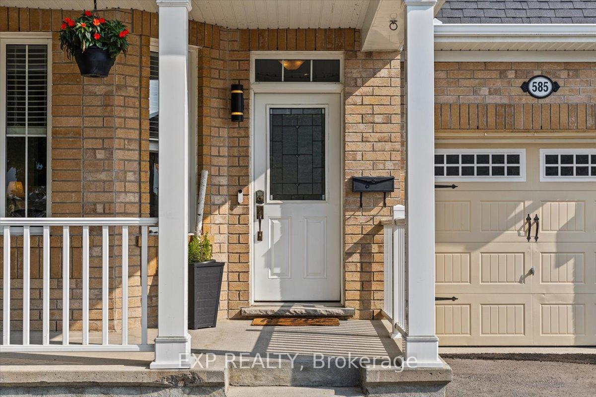 Photo 2 of 585 Dundonald Drive, Ottawa, Barrhaven - Half Moon Bay — HOMEH