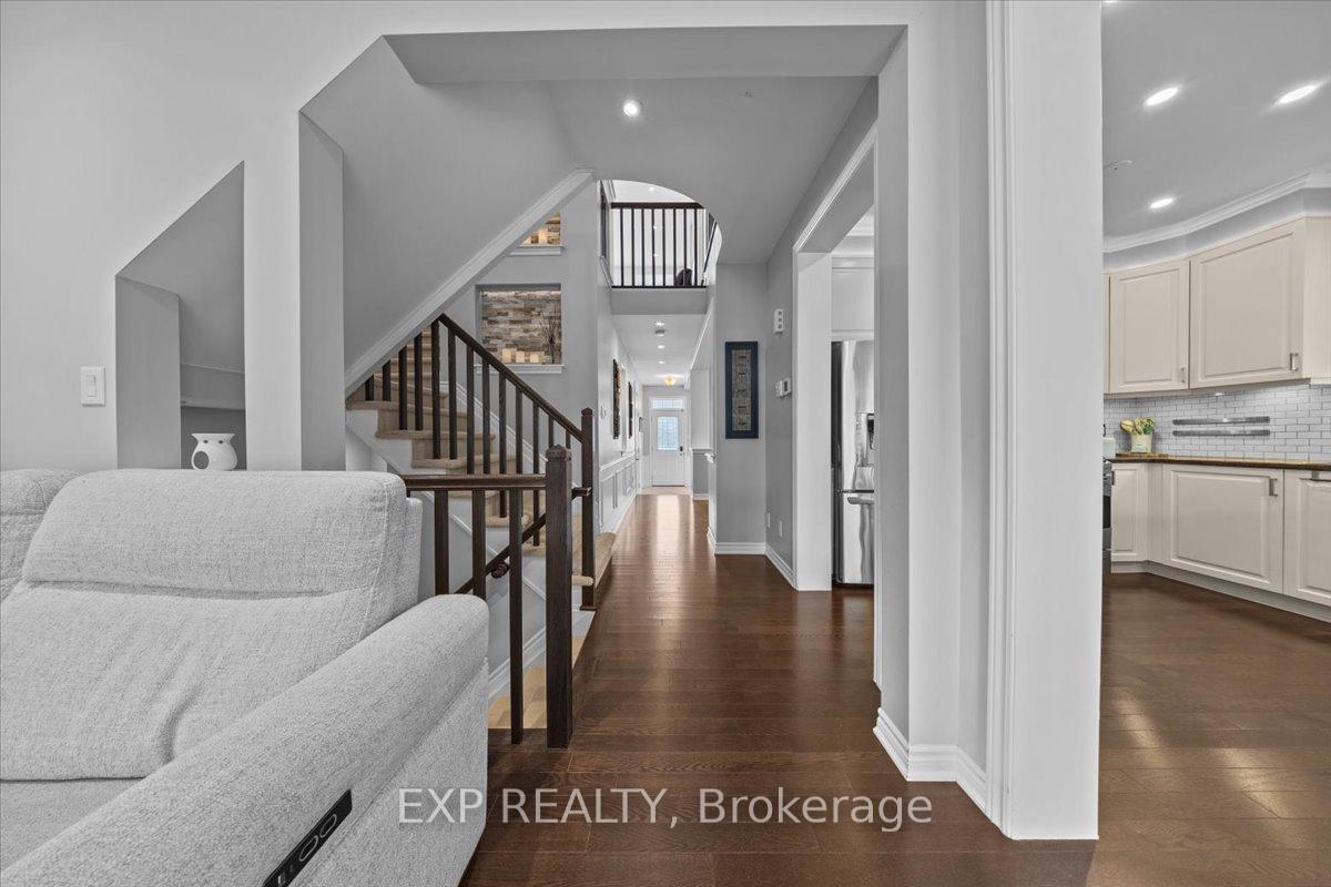 Photo 7 of 585 Dundonald Drive, Ottawa, Barrhaven - Half Moon Bay — HOMEH