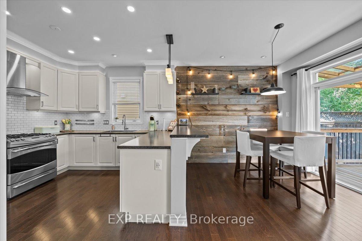 Photo 12 of 585 Dundonald Drive, Ottawa, Barrhaven - Half Moon Bay — HOMEH