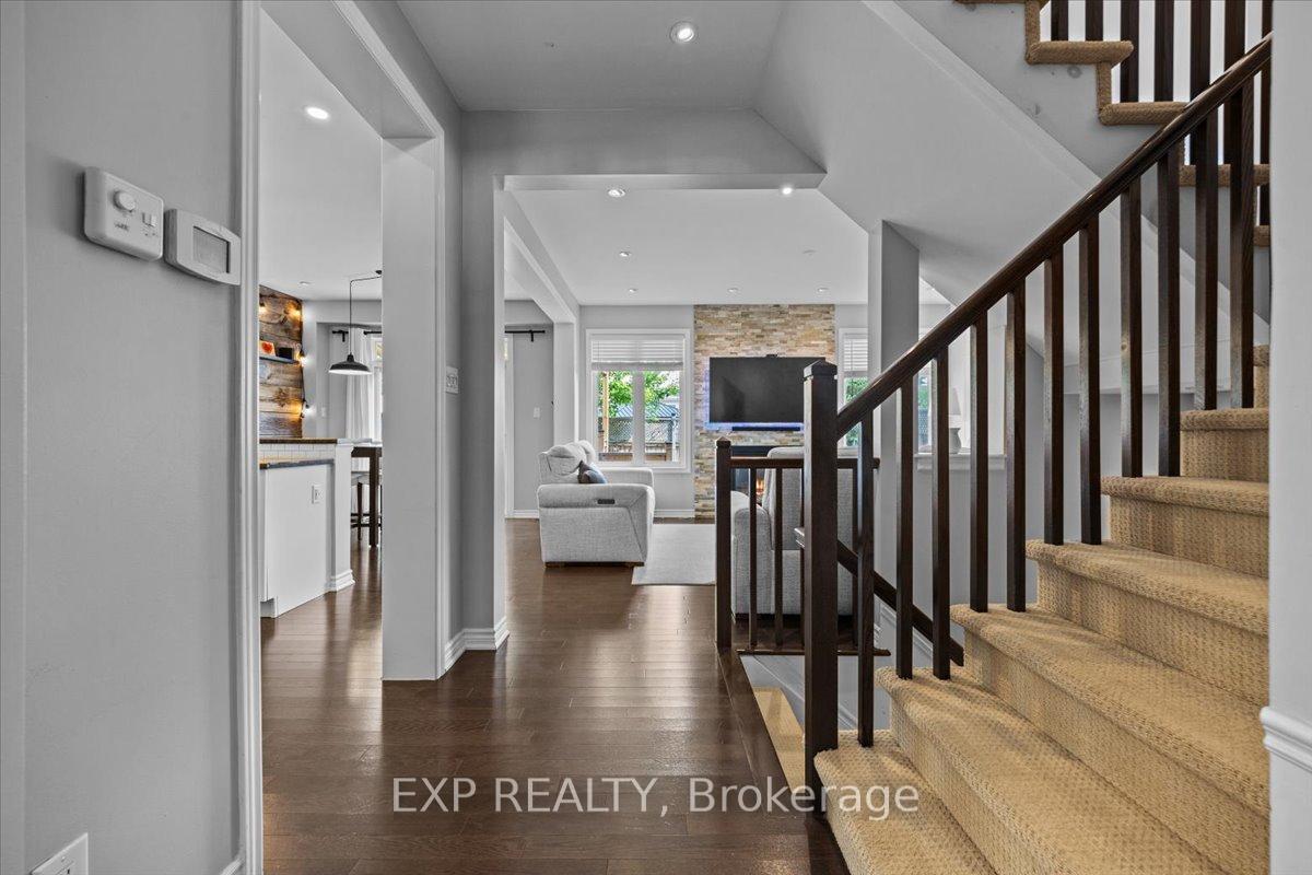 Photo 22 of 585 Dundonald Drive, Ottawa, Barrhaven - Half Moon Bay — HOMEH