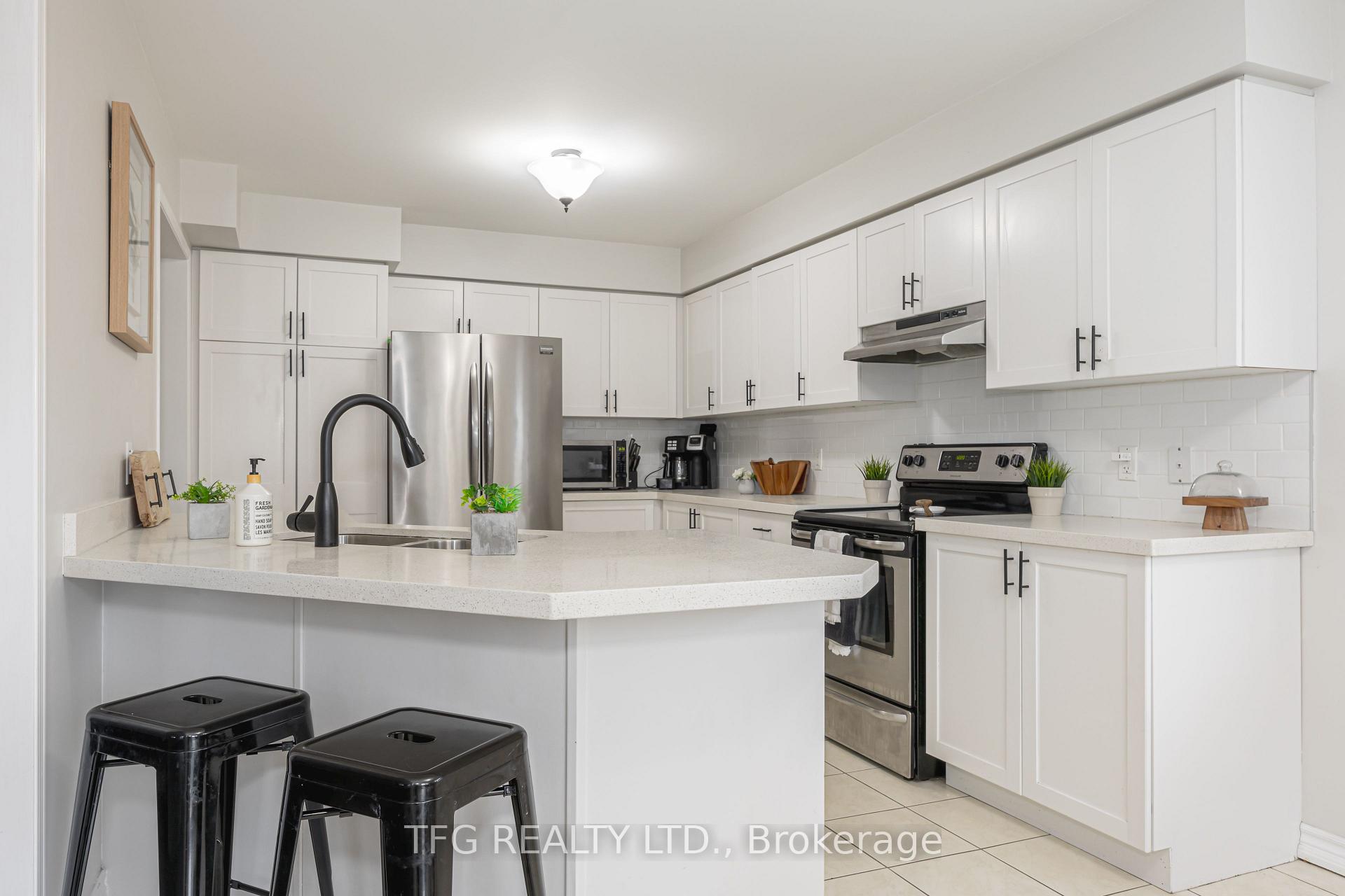 Photo 15 of 171 Brookhouse Drive, Clarington, Newcastle — HOMEH