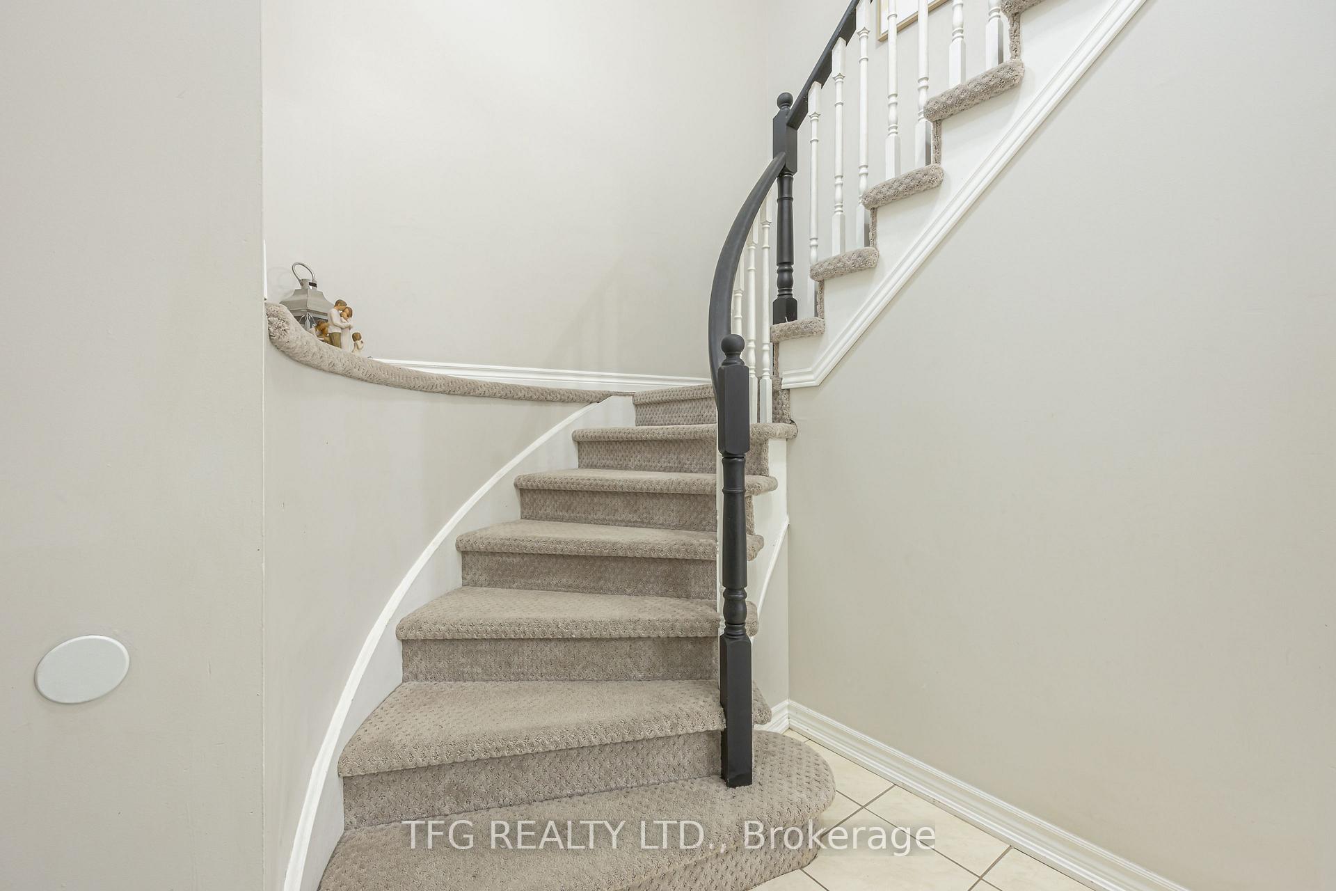 Photo 17 of 171 Brookhouse Drive, Clarington, Newcastle — HOMEH