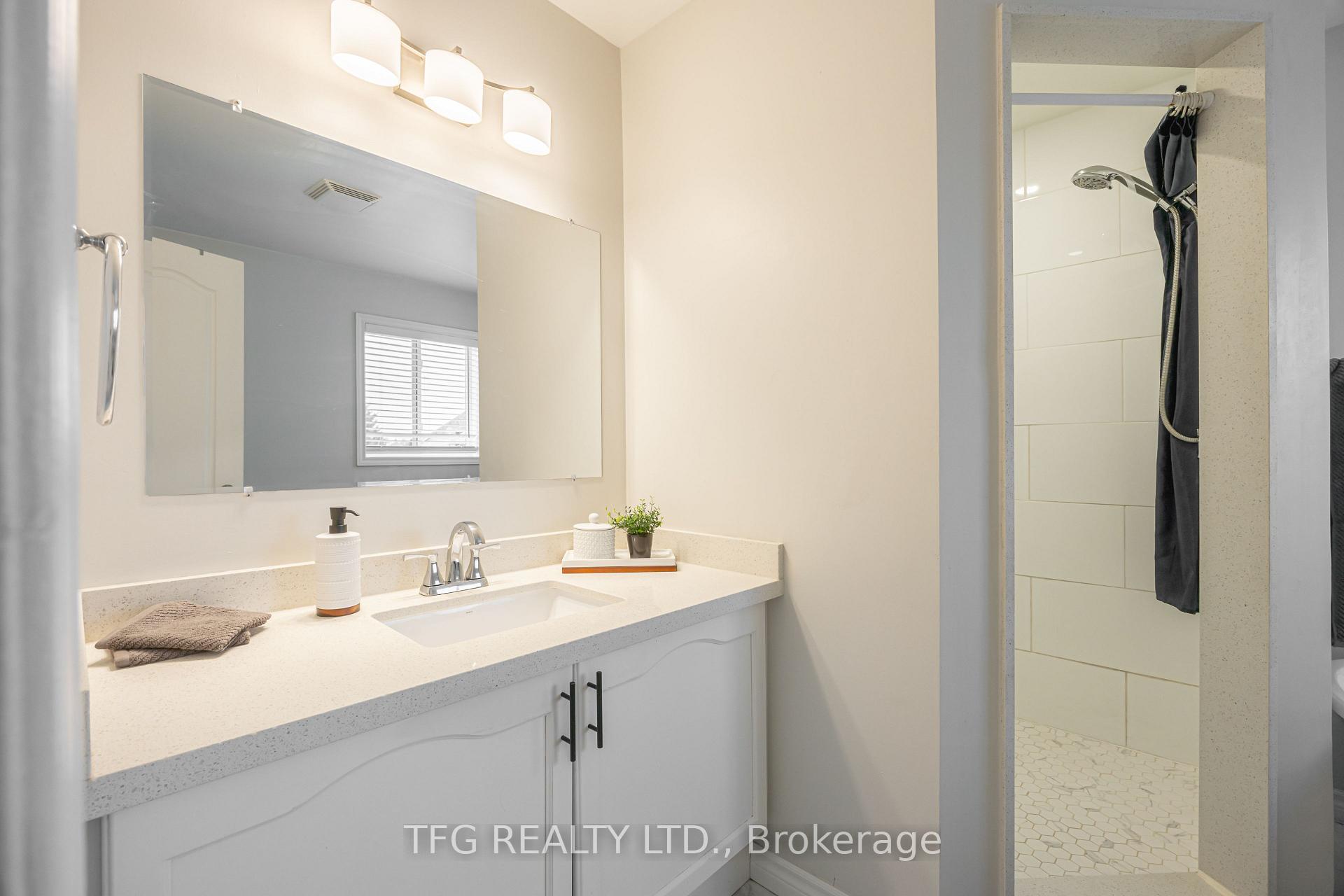 Photo 21 of 171 Brookhouse Drive, Clarington, Newcastle — HOMEH