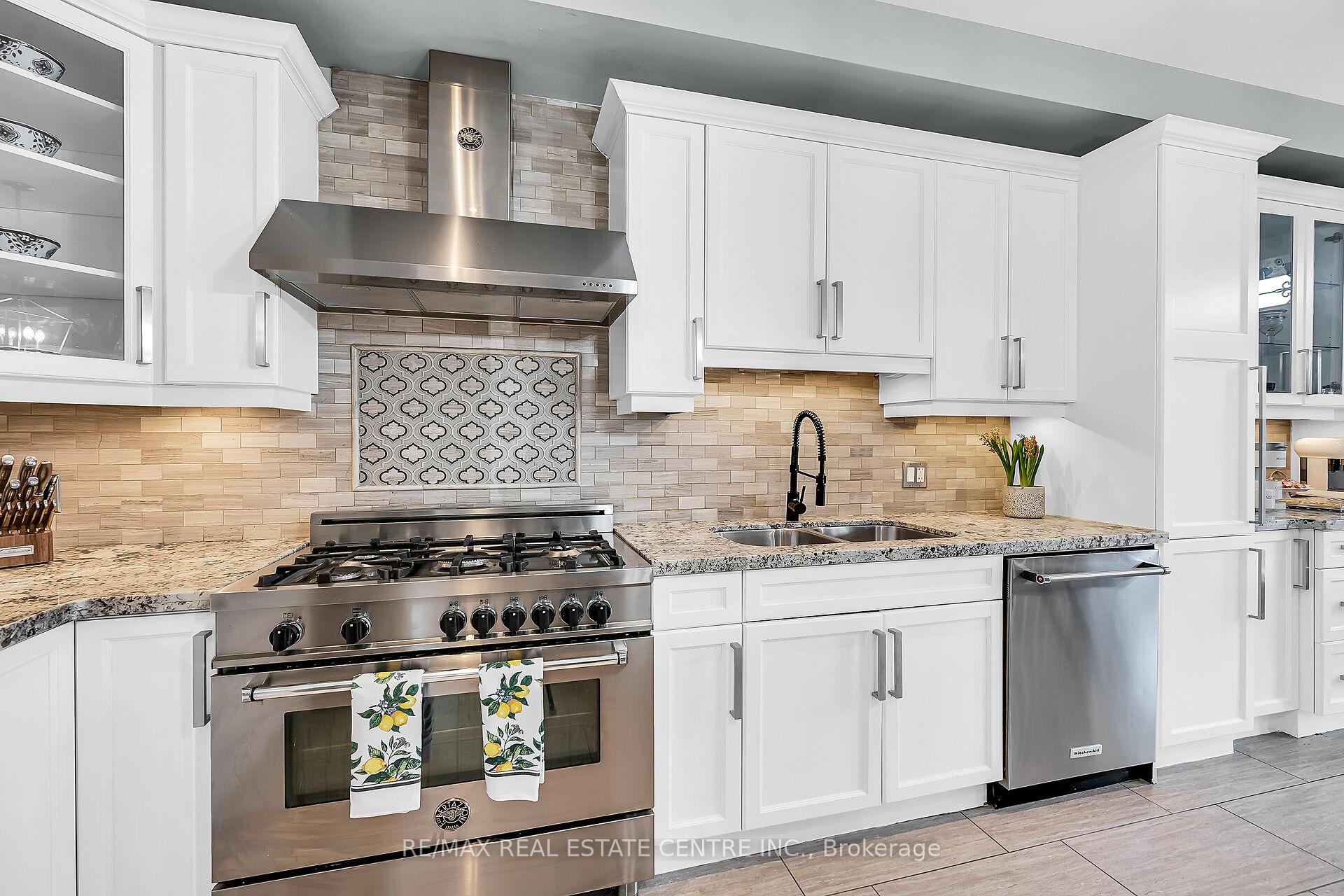 Photo 24 of 97 Chartwell Circle, Hamilton, Jerome — HOMEH