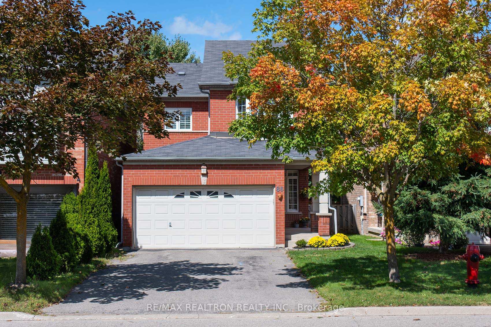 Photo 2 of 86 Ballymore Drive, Aurora, Bayview Wellington — HOMEH