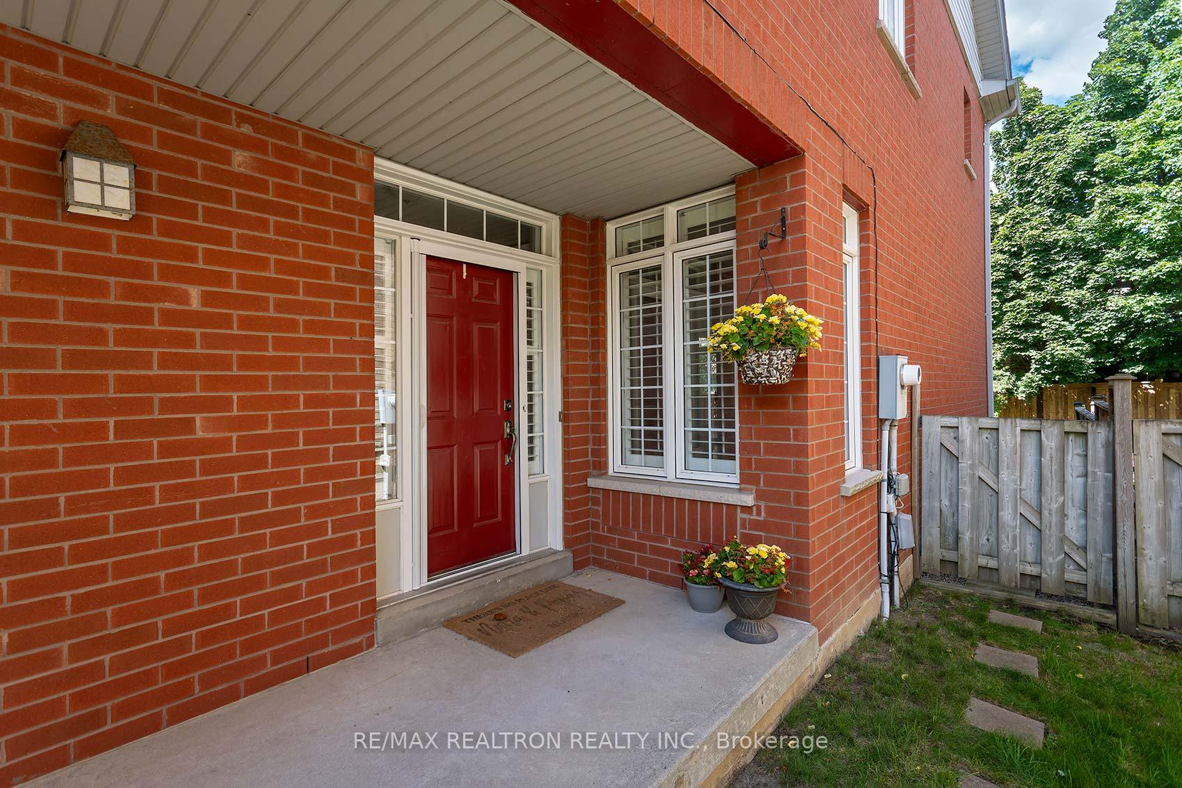 Photo 5 of 86 Ballymore Drive, Aurora, Bayview Wellington — HOMEH
