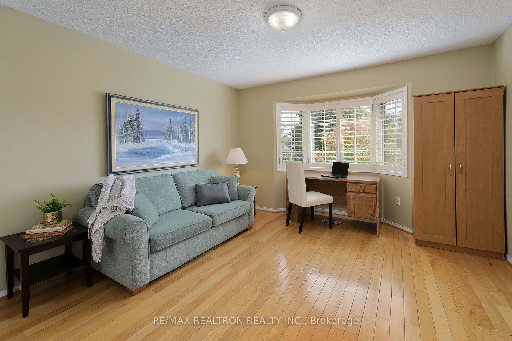 Photo 25 of 86 Ballymore Drive, Aurora, Bayview Wellington — HOMEH