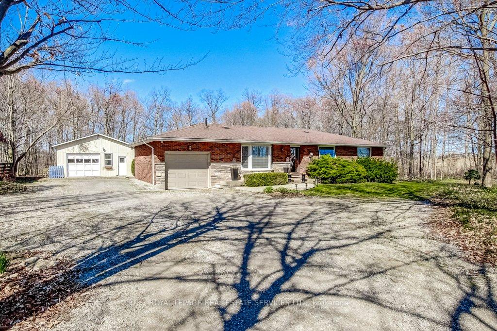 Photo 1 of 9346 Dickenson Road, Hamilton, Airport Employment Area — HOMEH