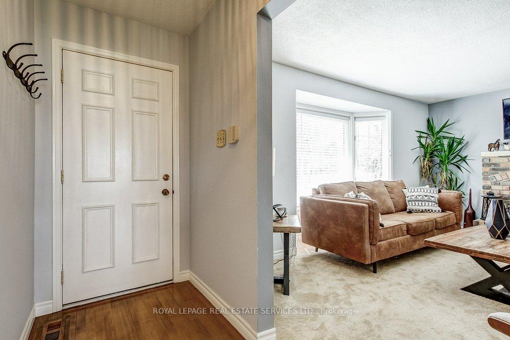Photo 5 of 9346 Dickenson Road, Hamilton, Airport Employment Area — HOMEH