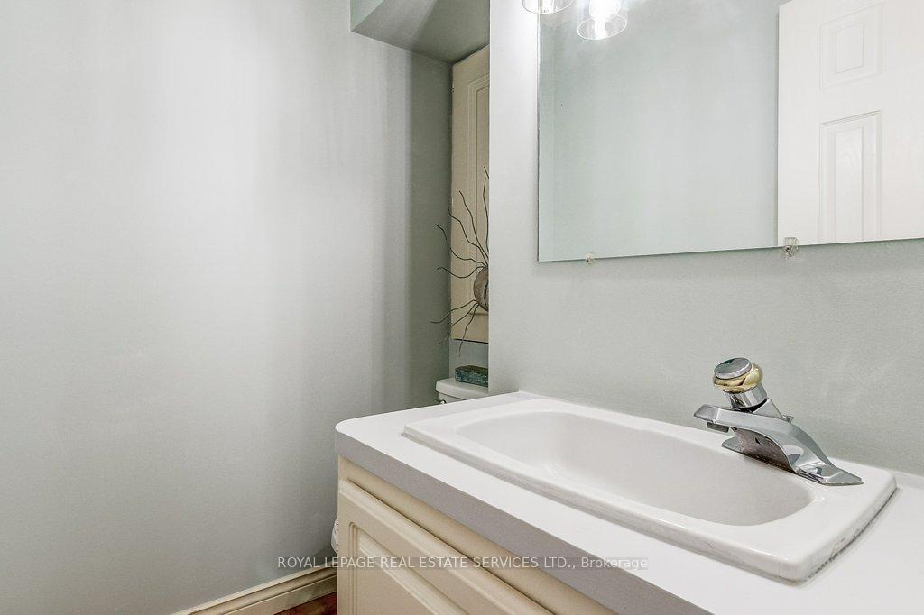 Photo 17 of 9346 Dickenson Road, Hamilton, Airport Employment Area — HOMEH