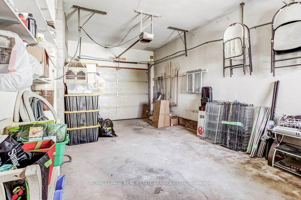 Photo 42 of 9346 Dickenson Road, Hamilton, Airport Employment Area — HOMEH