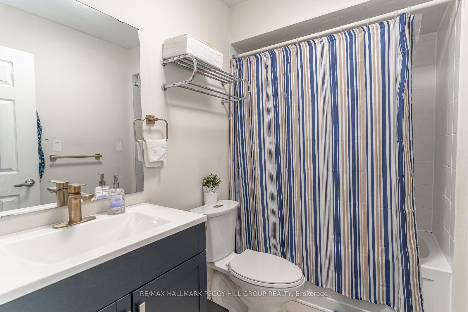 Photo 11 of 104 Stanley Street, Barrie, East Bayfield — HOMEH