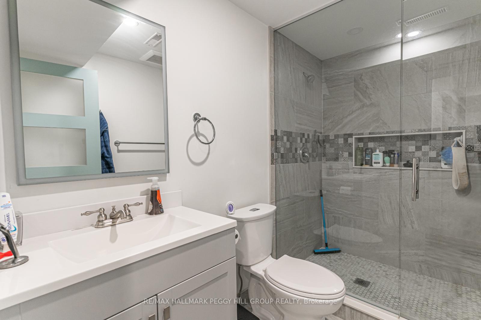 Photo 13 of 104 Stanley Street, Barrie, East Bayfield — HOMEH
