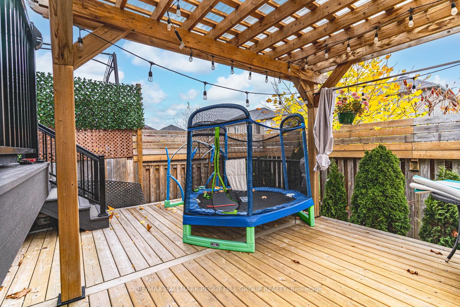 Photo 17 of 104 Stanley Street, Barrie, East Bayfield — HOMEH