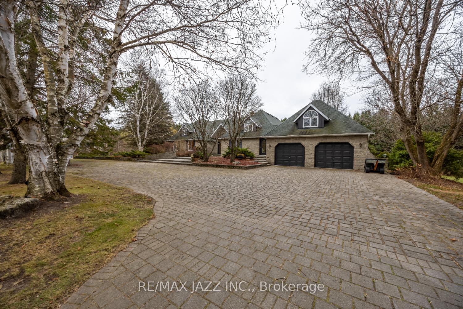 Photo 1 of 190 King Lane, Clarington, Rural Clarington — HOMEH