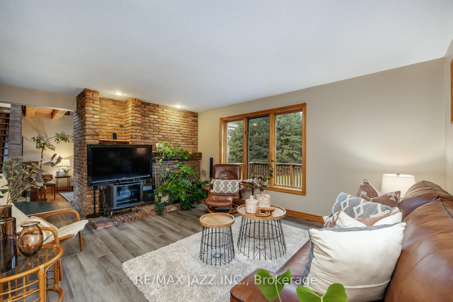 Photo 19 of 190 King Lane, Clarington, Rural Clarington — HOMEH
