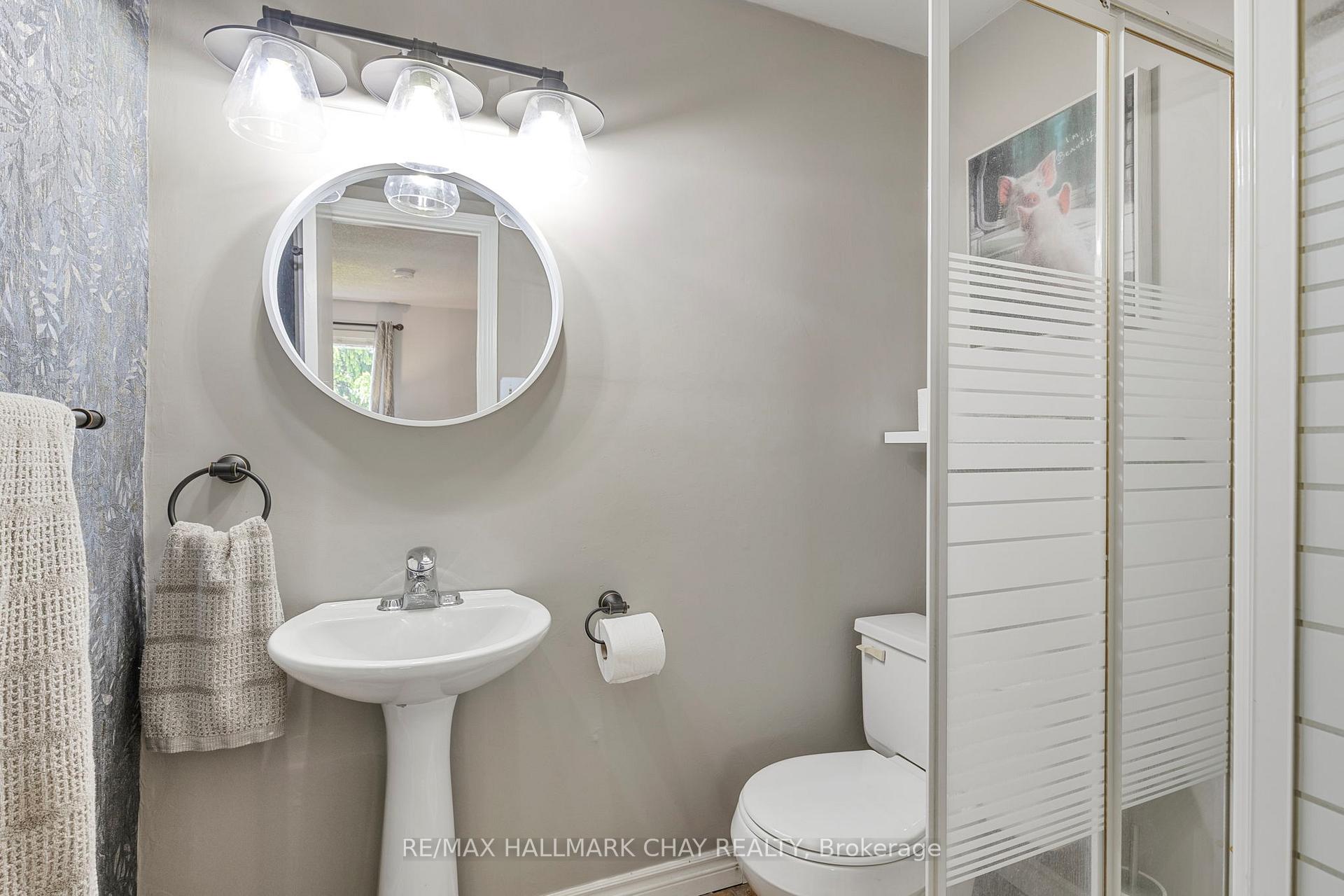 Photo 15 of 18 Riverwood Court, Barrie, Sunnidale — HOMEH