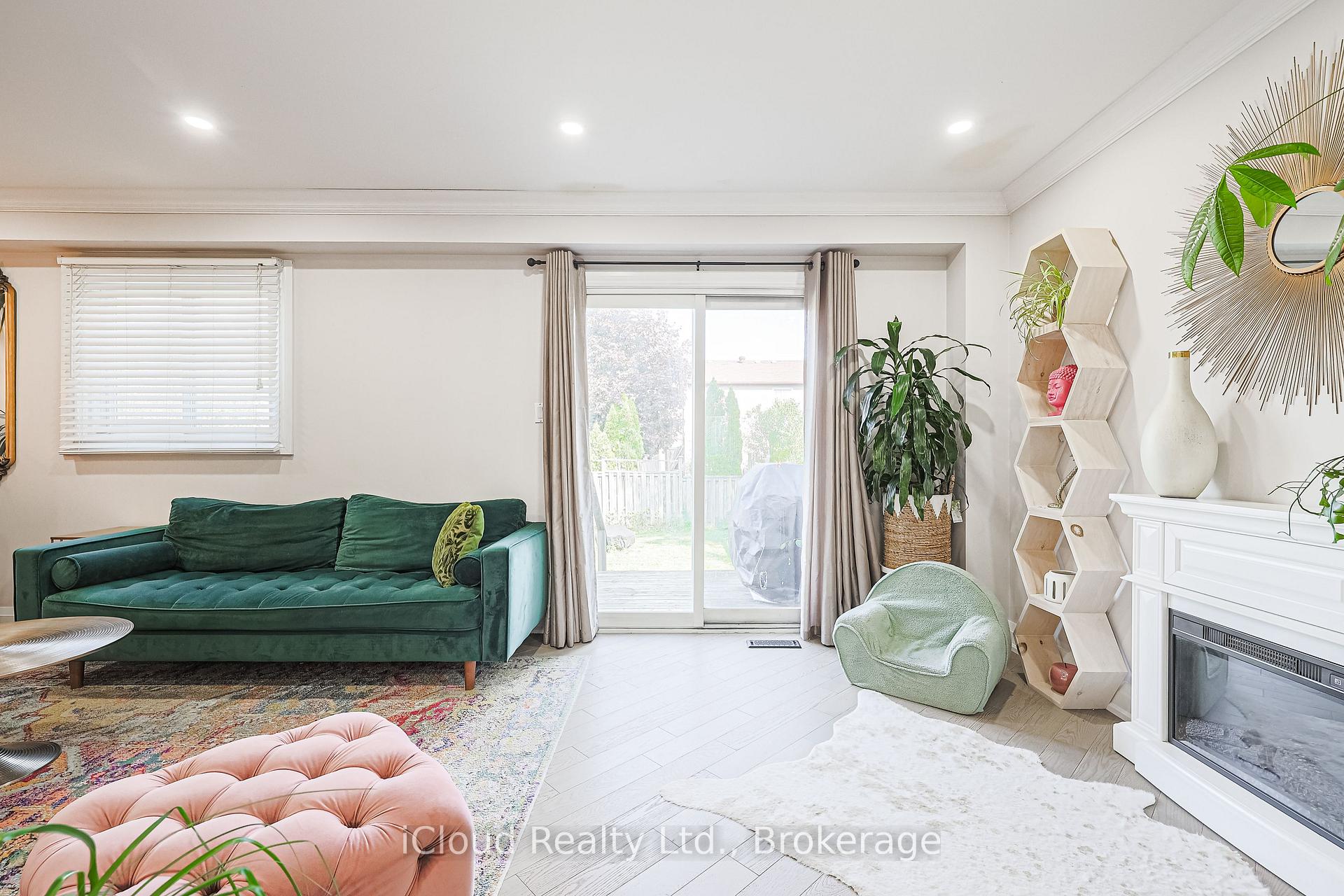 Photo 14 of 49 Tams Drive, Ajax, Central East — HOMEH