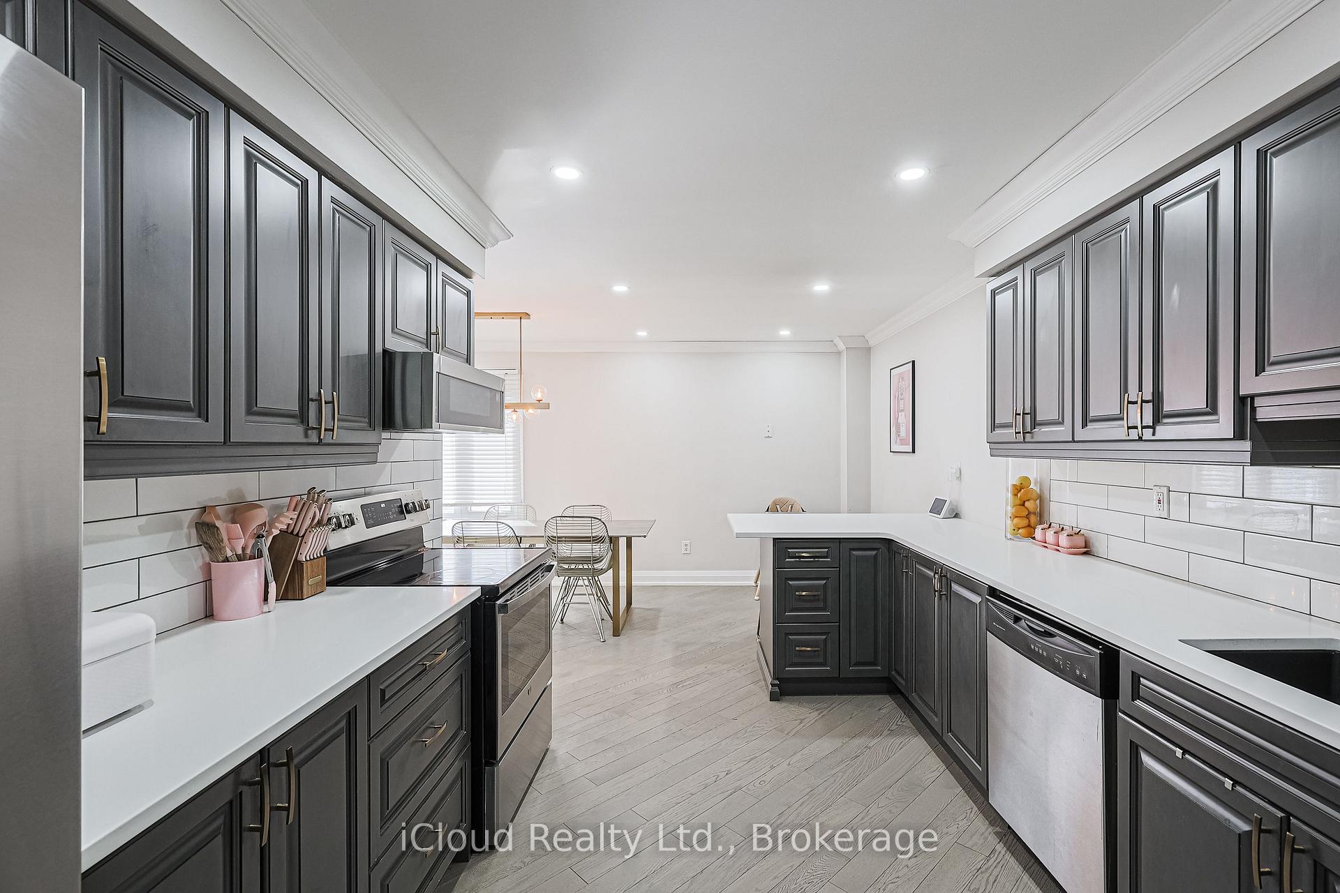 Photo 17 of 49 Tams Drive, Ajax, Central East — HOMEH