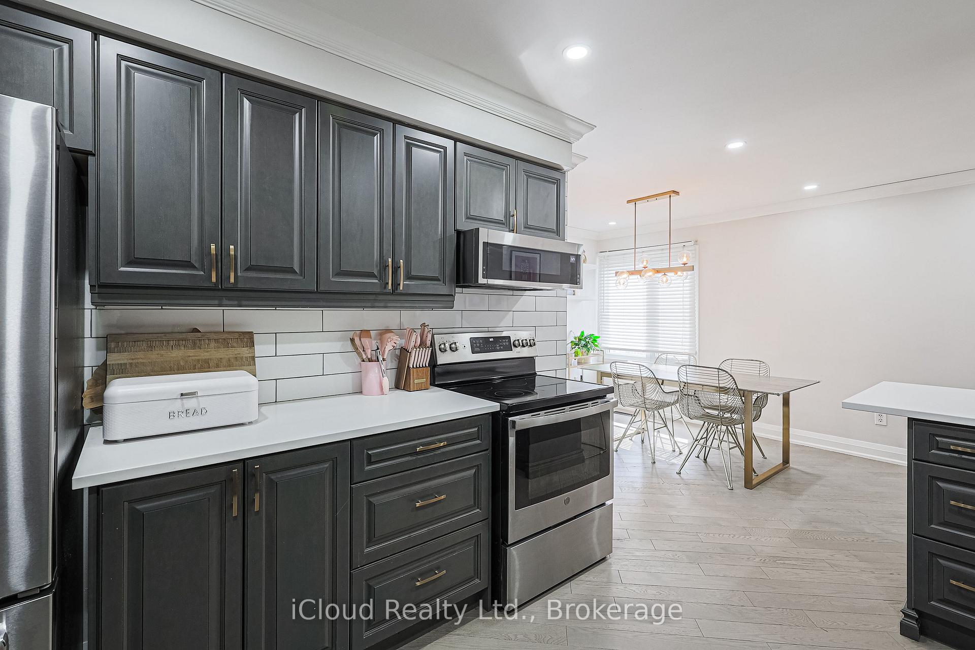 Photo 12 of 49 Tams Drive, Ajax, Central East — HOMEH