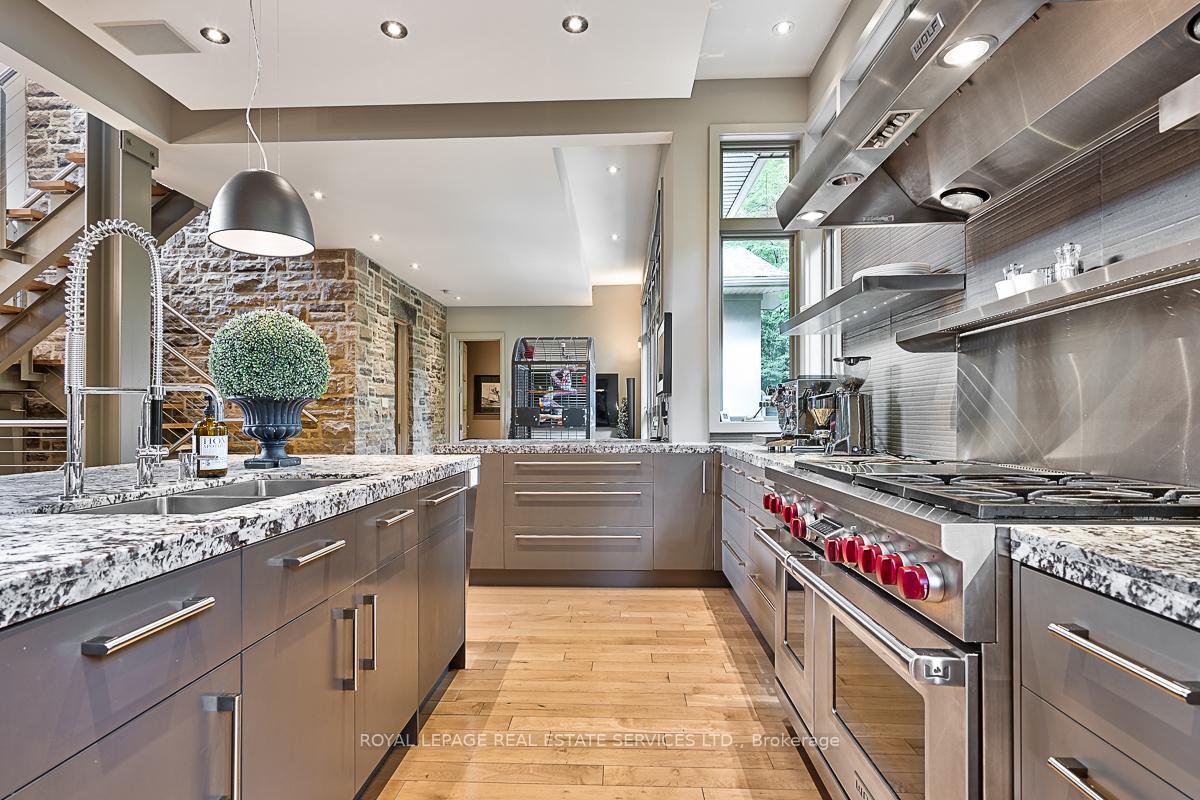 Photo 16 of 177 Lovers Lane, Hamilton, Ancaster — HOMEH