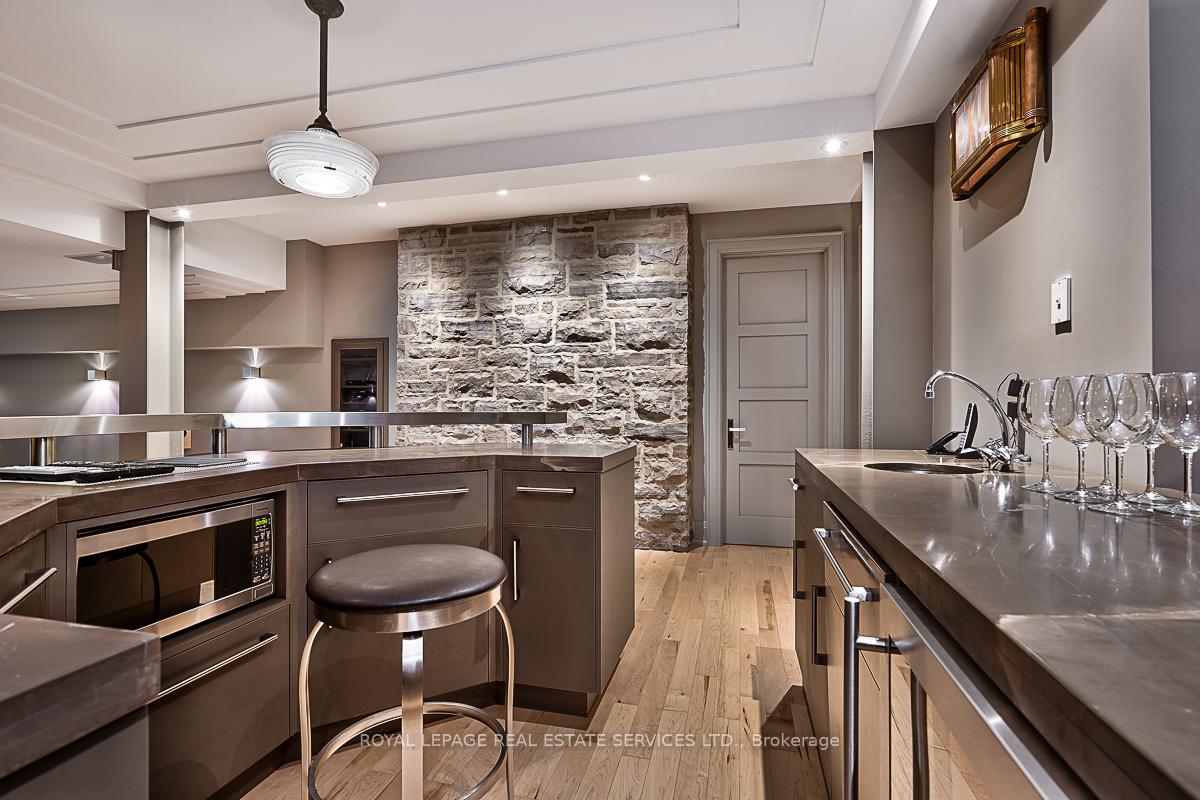 Photo 42 of 177 Lovers Lane, Hamilton, Ancaster — HOMEH