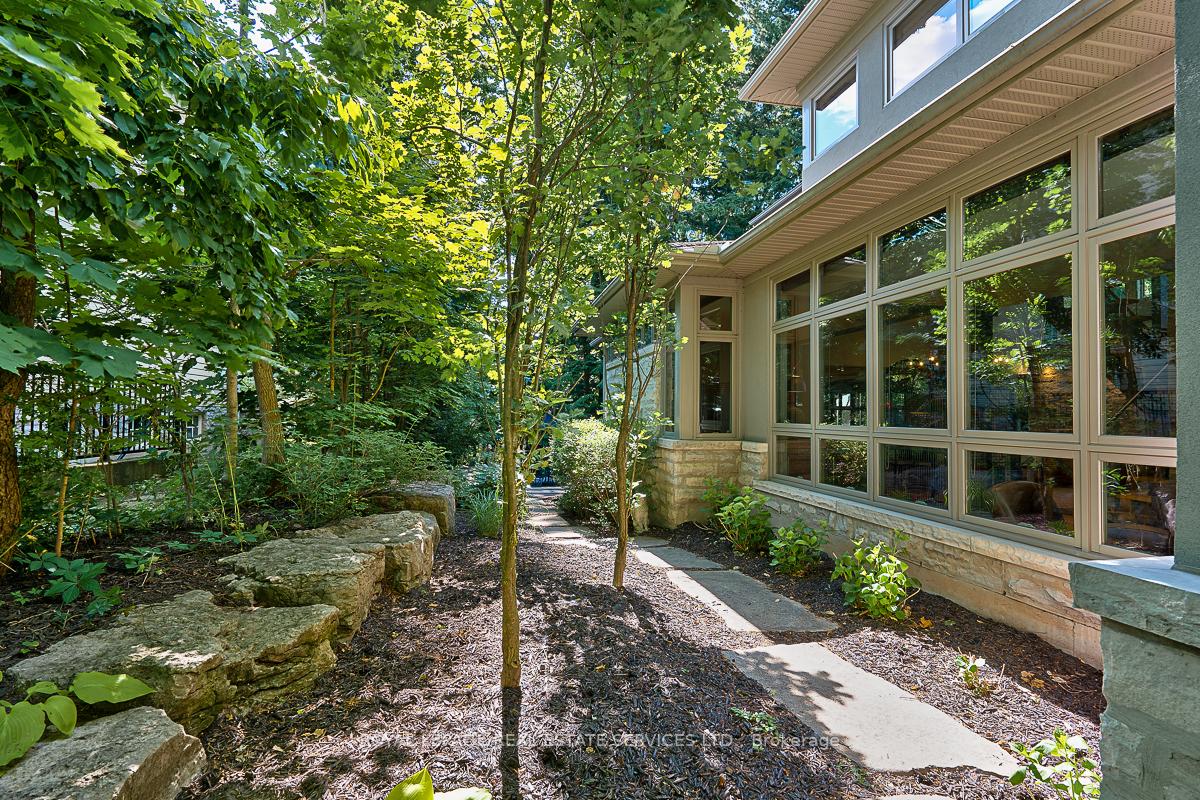 Photo 47 of 177 Lovers Lane, Hamilton, Ancaster — HOMEH