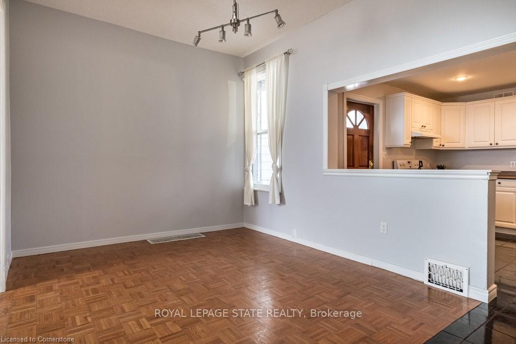 Photo 9 of 136 Dundurn Street N, Hamilton, Strathcona — HOMEH