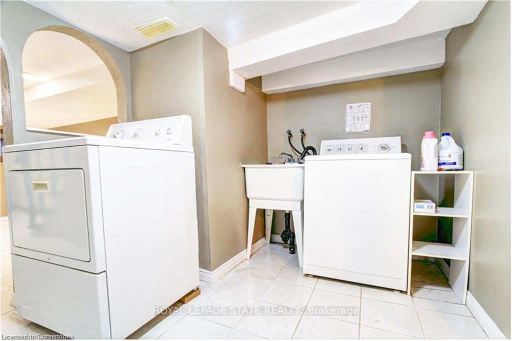 Photo 37 of 136 Dundurn Street N, Hamilton, Strathcona — HOMEH