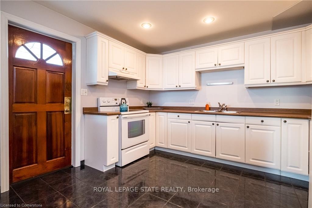 Photo 39 of 136 Dundurn Street N, Hamilton, Strathcona — HOMEH