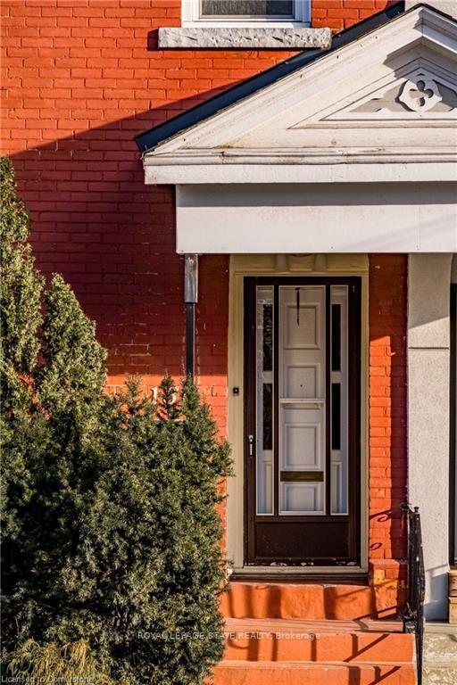 Photo 42 of 136 Dundurn Street N, Hamilton, Strathcona — HOMEH