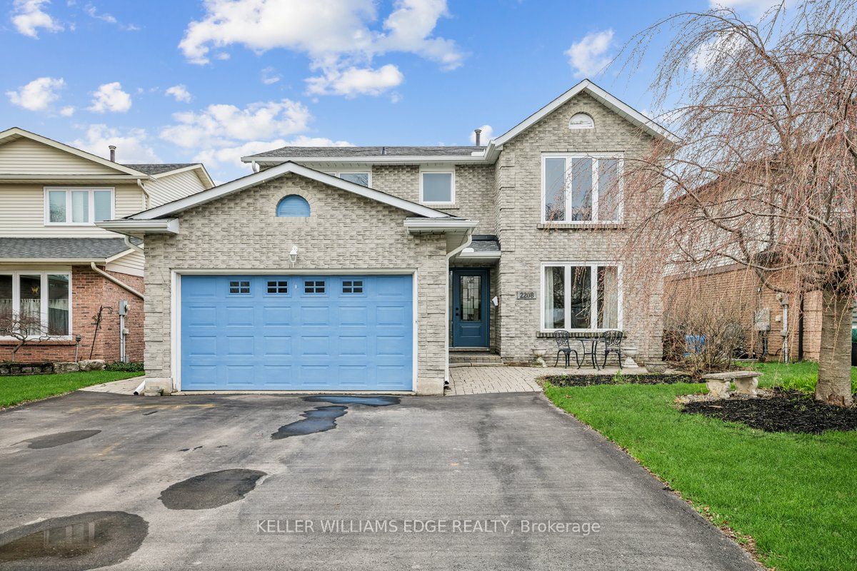 Photo 2 of 2208 Melissa Crescent, Burlington, Brant Hills — HOMEH