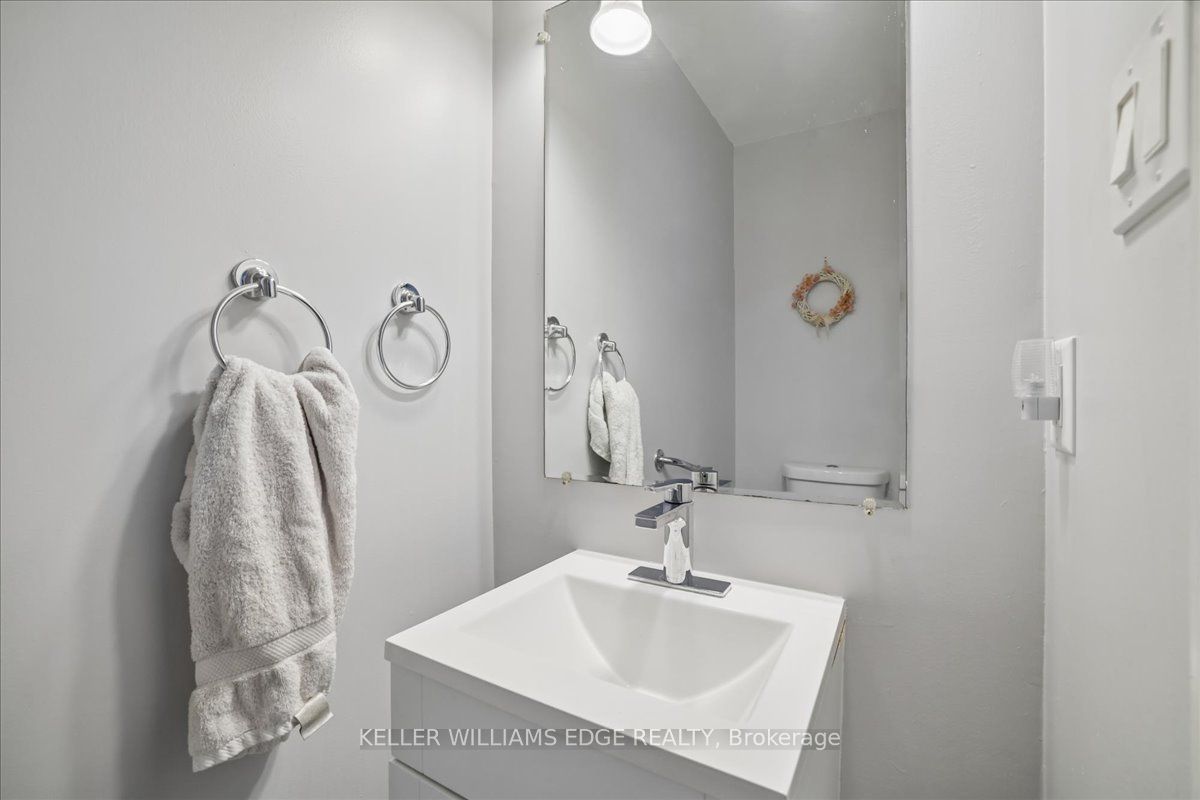 Photo 63 of 2208 Melissa Crescent, Burlington, Brant Hills — HOMEH