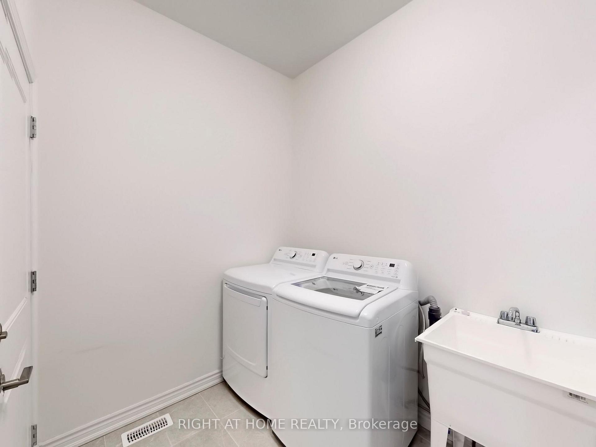 Photo 9 of 71 Phoenix Boulevard, Barrie, Rural Barrie Southeast — HOMEH