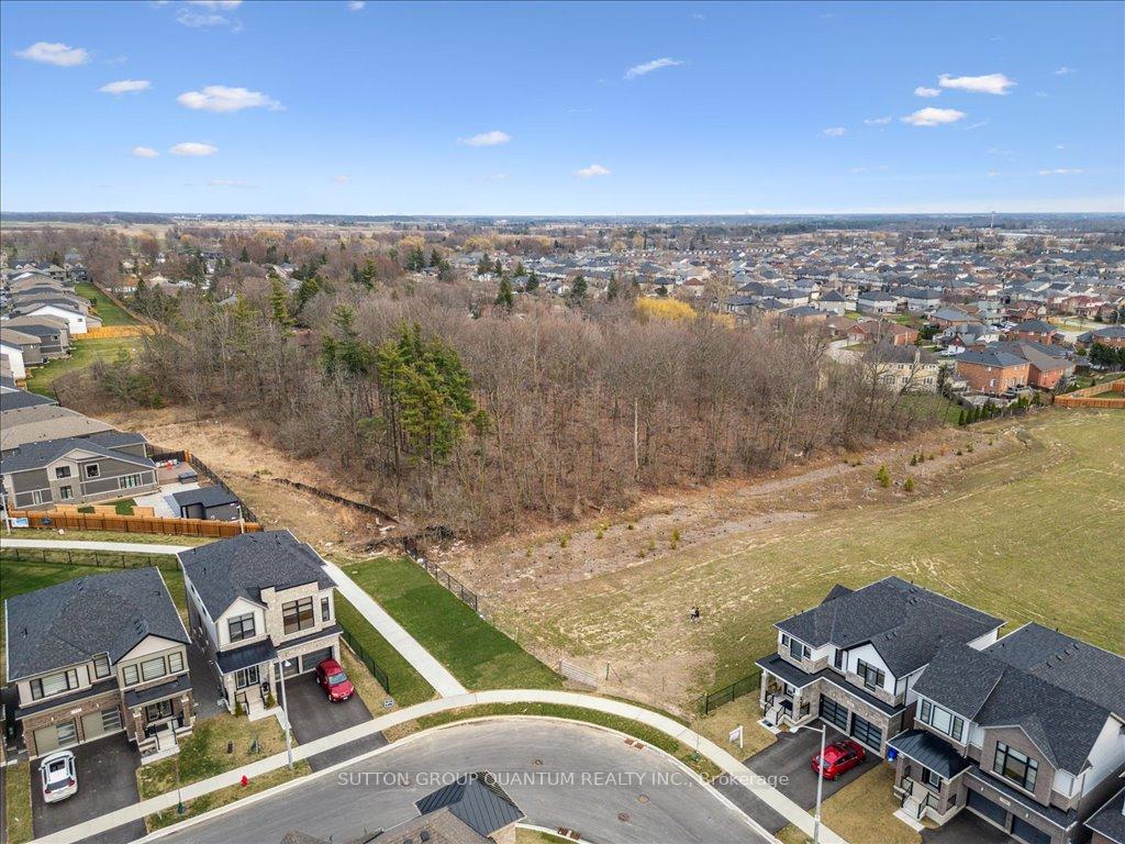 Photo 41 of 73 Yale Drive, Hamilton, Mount Hope — HOMEH