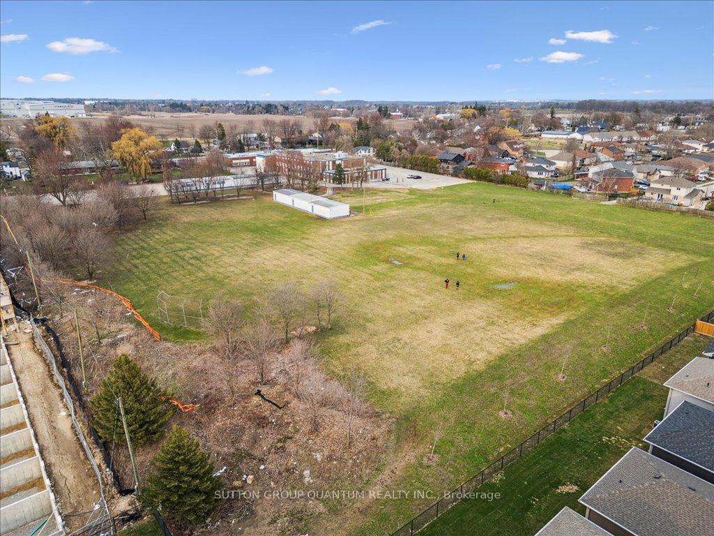 Photo 43 of 73 Yale Drive, Hamilton, Mount Hope — HOMEH