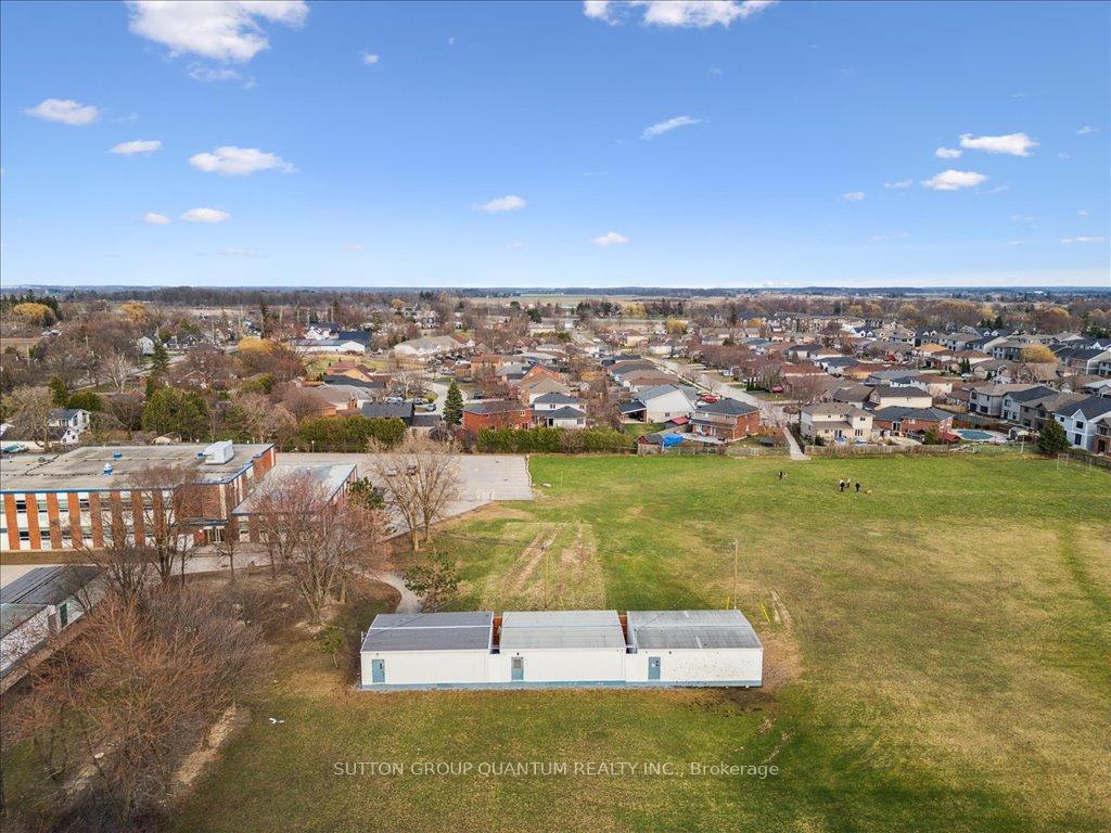 Photo 45 of 73 Yale Drive, Hamilton, Mount Hope — HOMEH