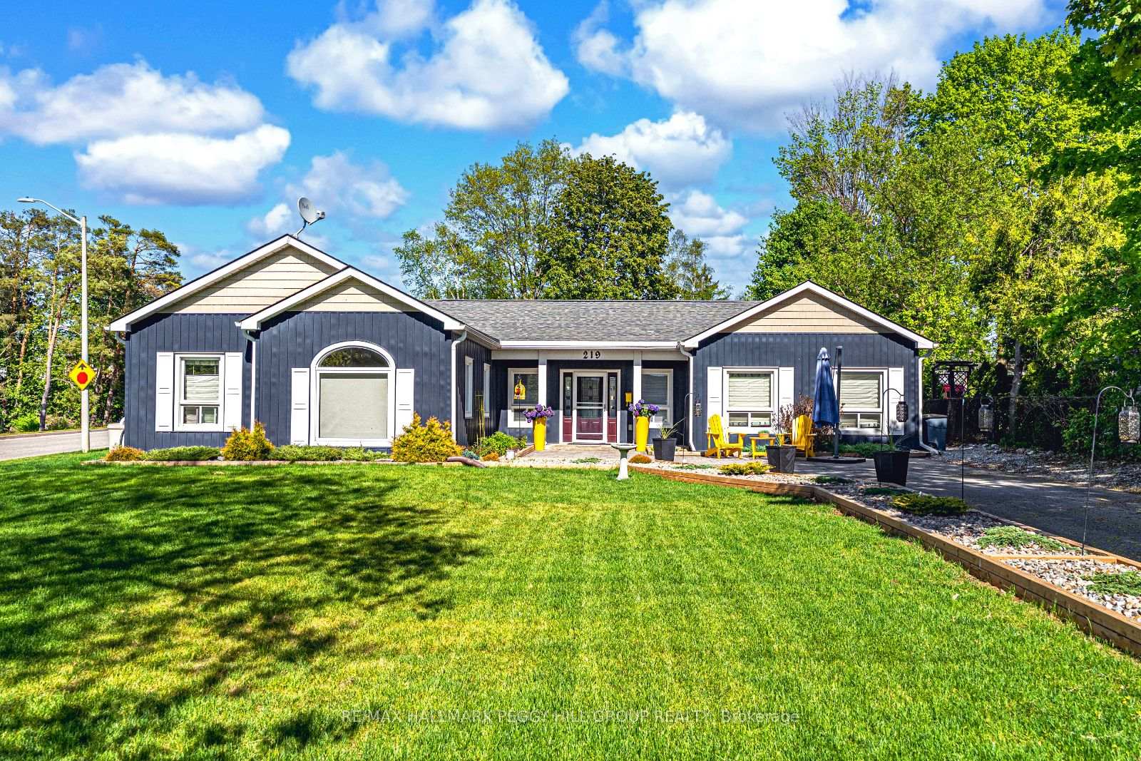Photo 1 of 219 Cox Mill Road, Barrie, Painswick North — HOMEH
