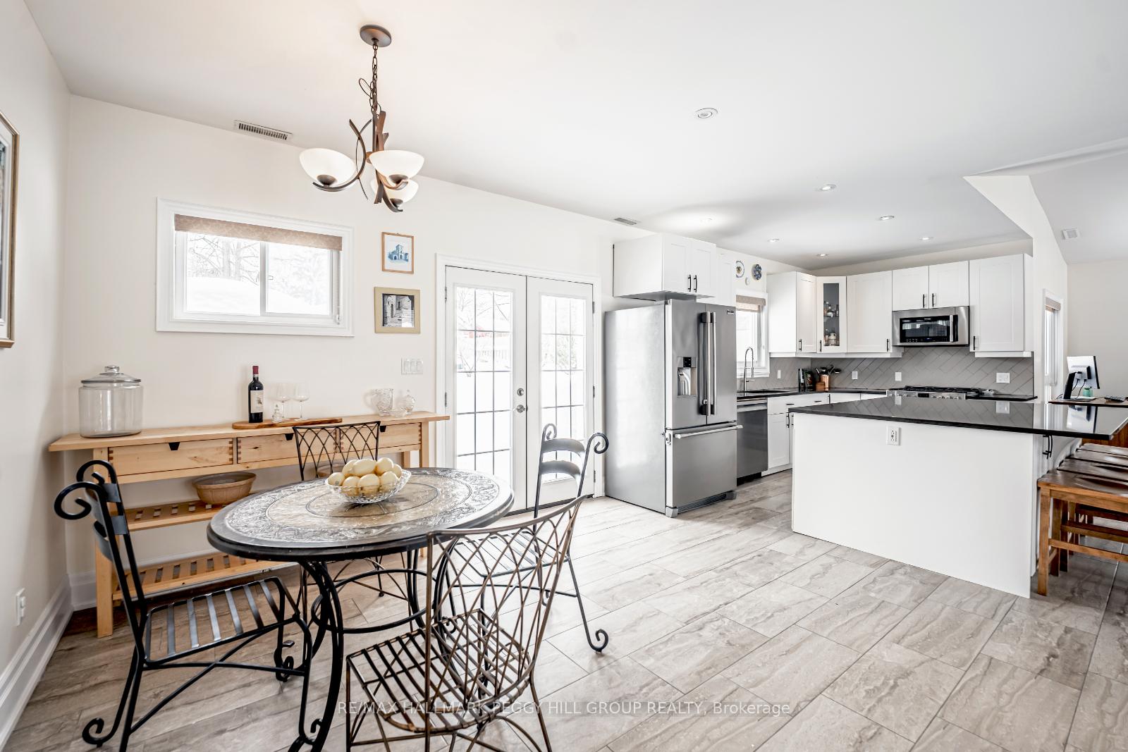 Photo 7 of 219 Cox Mill Road, Barrie, Painswick North — HOMEH